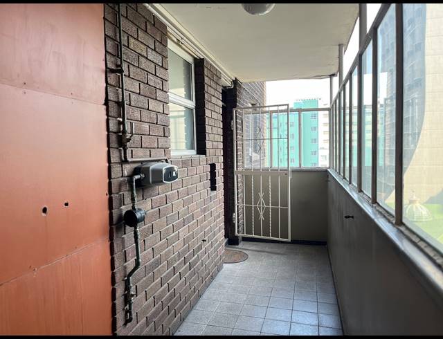 1 BEDROOM FLAT TO LET IN DURBAN CENTRAL